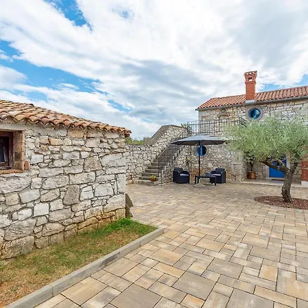 Vikendica In Mihelici Buici (Istria)
