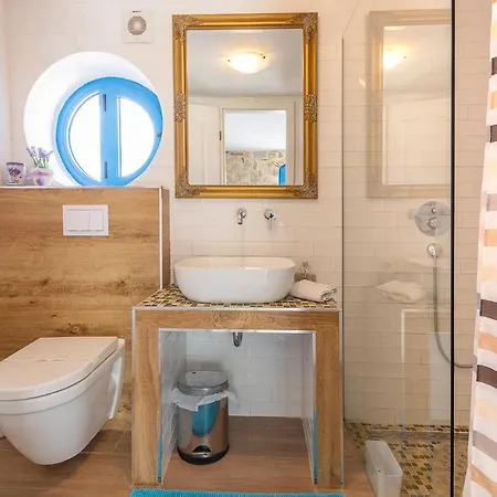 Awesome In Mihelici With Wifi Holiday home Buici (Istria)