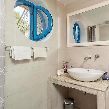 Awesome In Mihelici With Wifi Holiday home